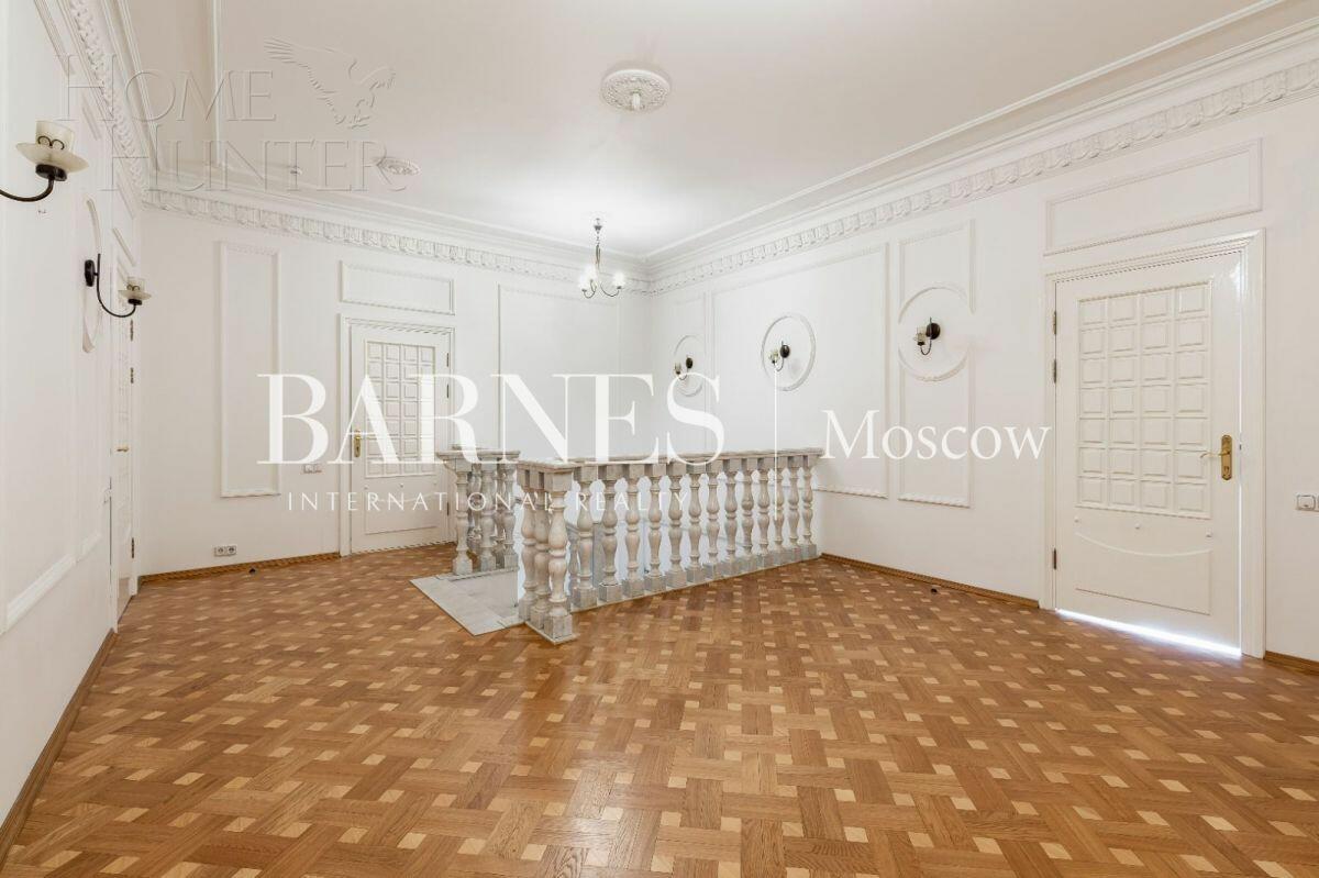 3-УРОВНЕВЫЙ ПЕНТХАУС С ОТДЕЛКОЙ 379 М² НА 7 ЭТАЖЕ