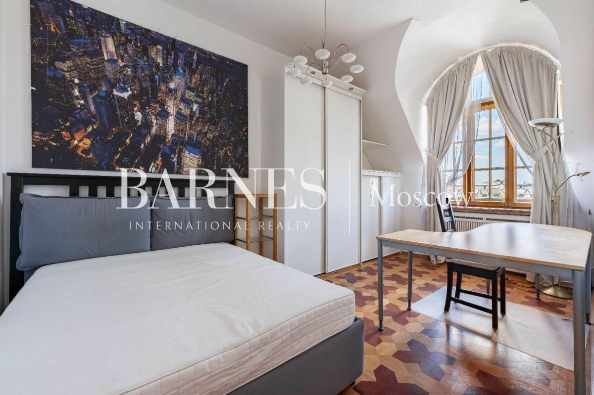 3-УРОВНЕВЫЙ ПЕНТХАУС С ОТДЕЛКОЙ 379 М² НА 7 ЭТАЖЕ