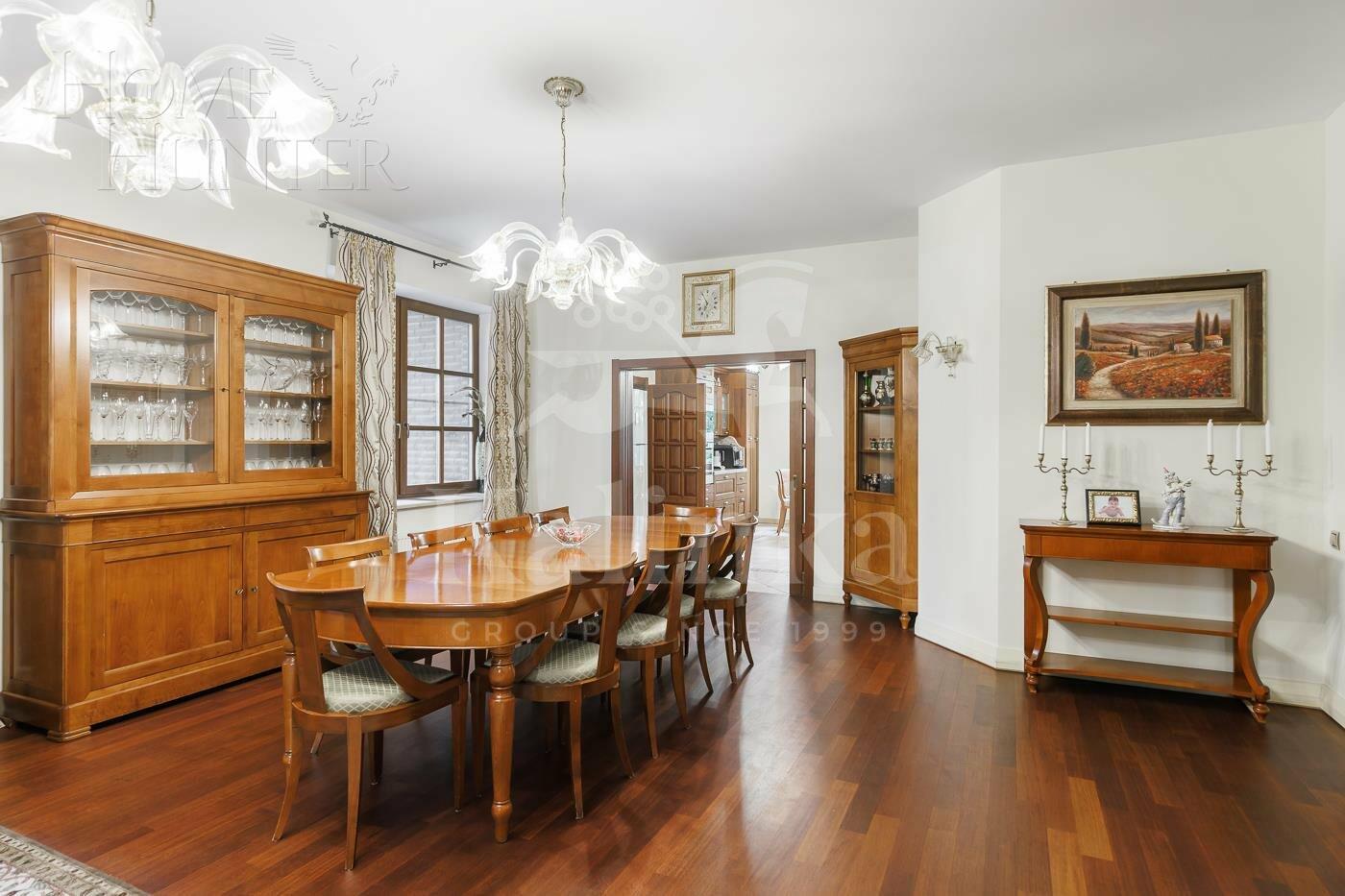 2-этажный коттедж 398.2 м² с отделкой