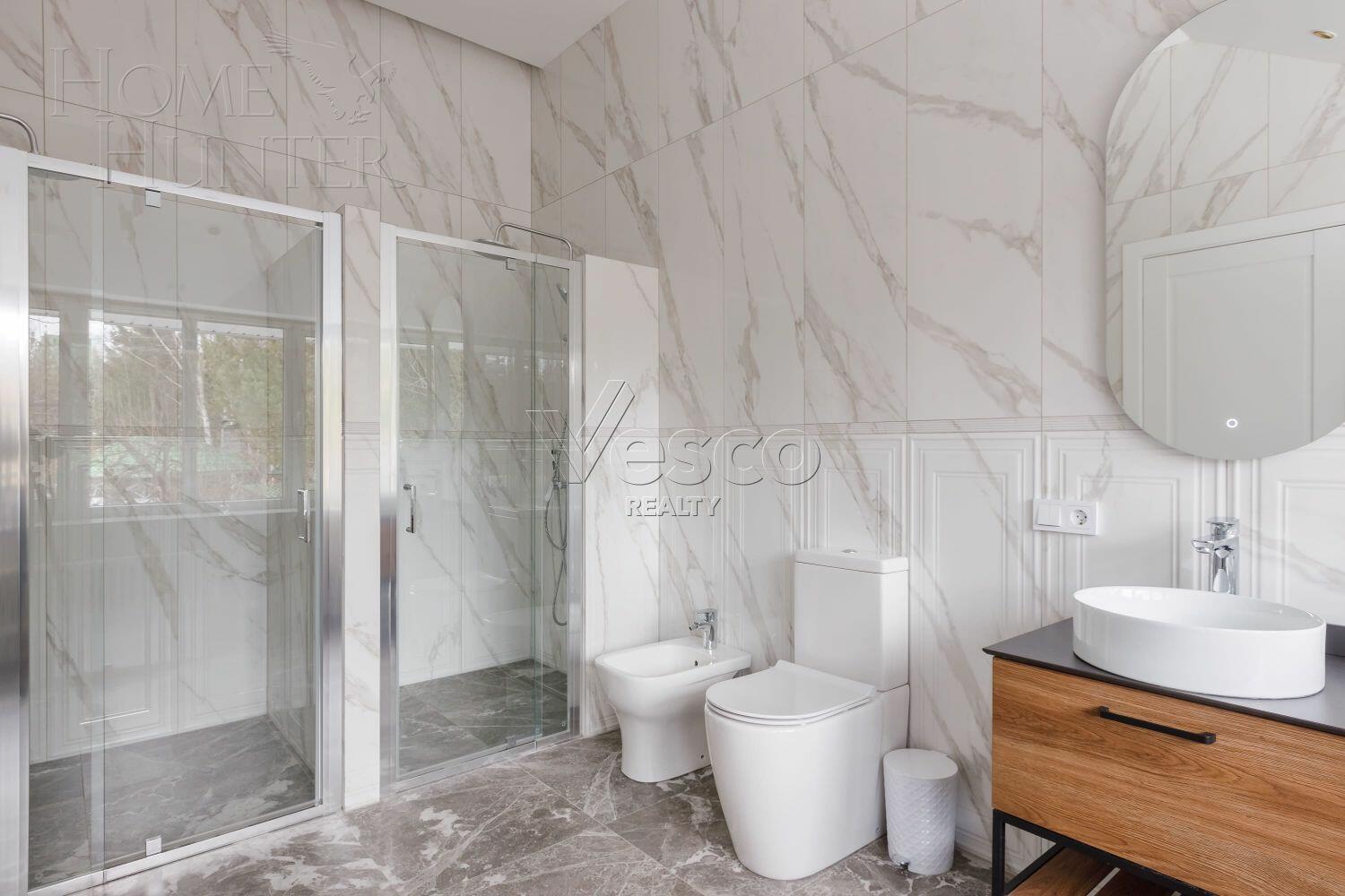 3-этажный коттедж 400 м² с отделкой