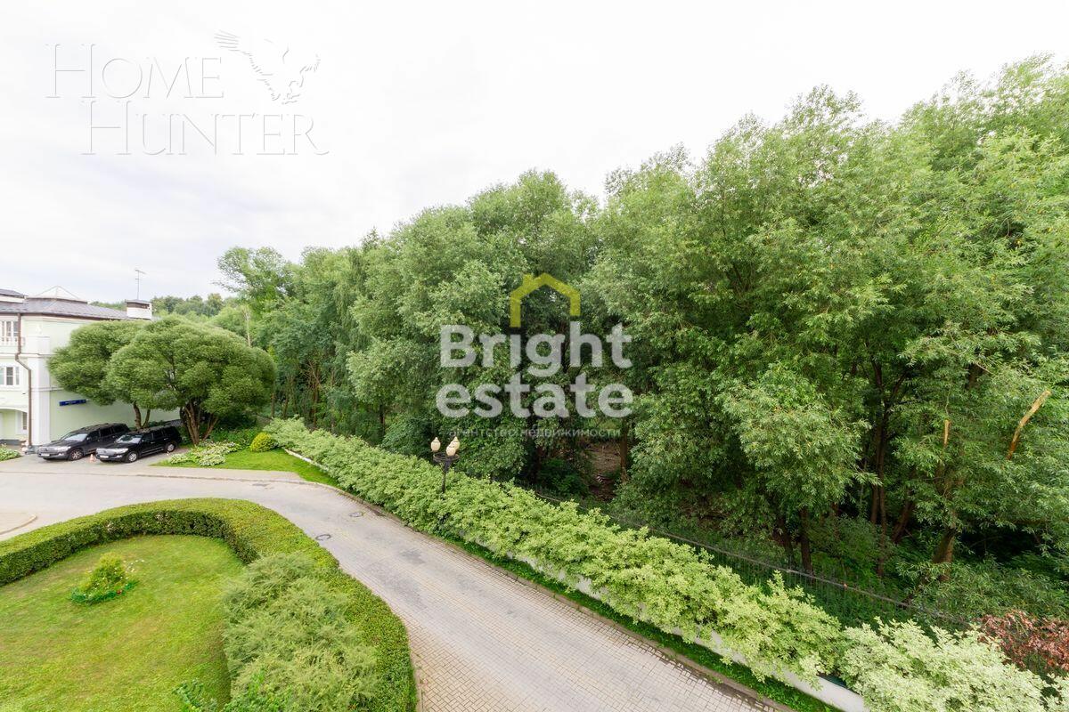 4-УРОВНЕВЫЙ ТАУНХАУС С ОТДЕЛКОЙ 500 М² НА 1 ЭТАЖЕ