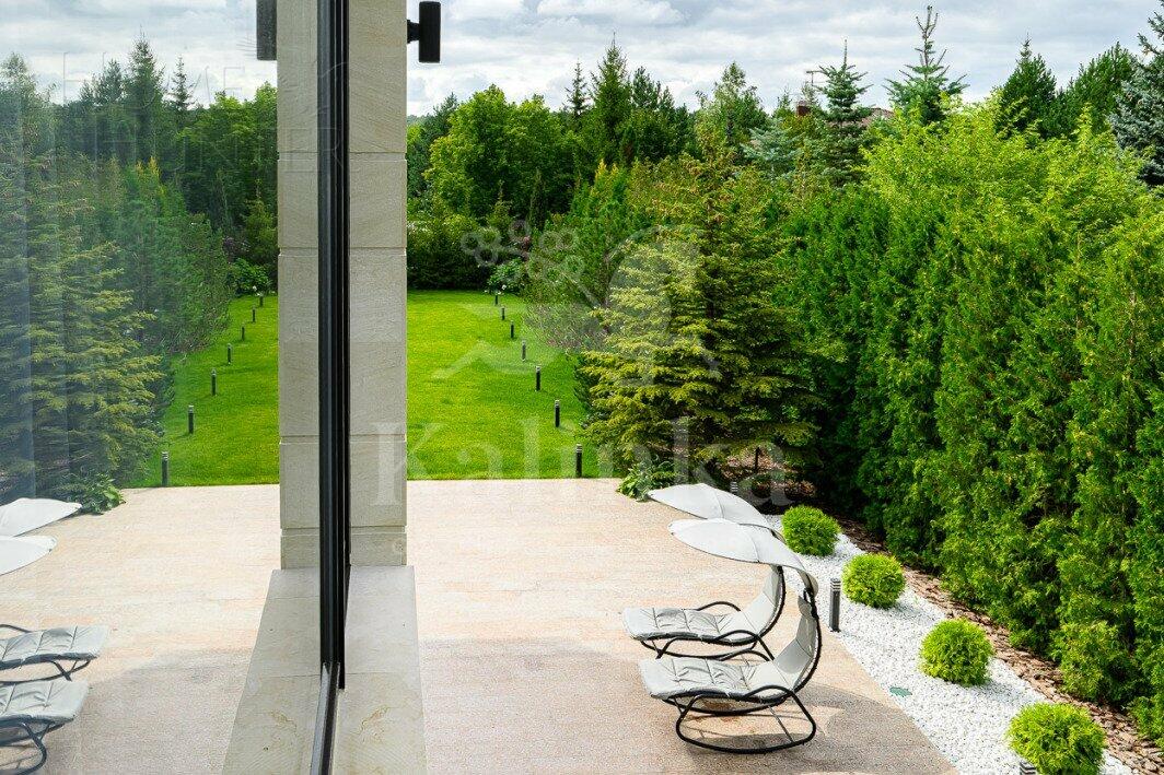 2-этажный коттедж 1 071 м² с отделкой