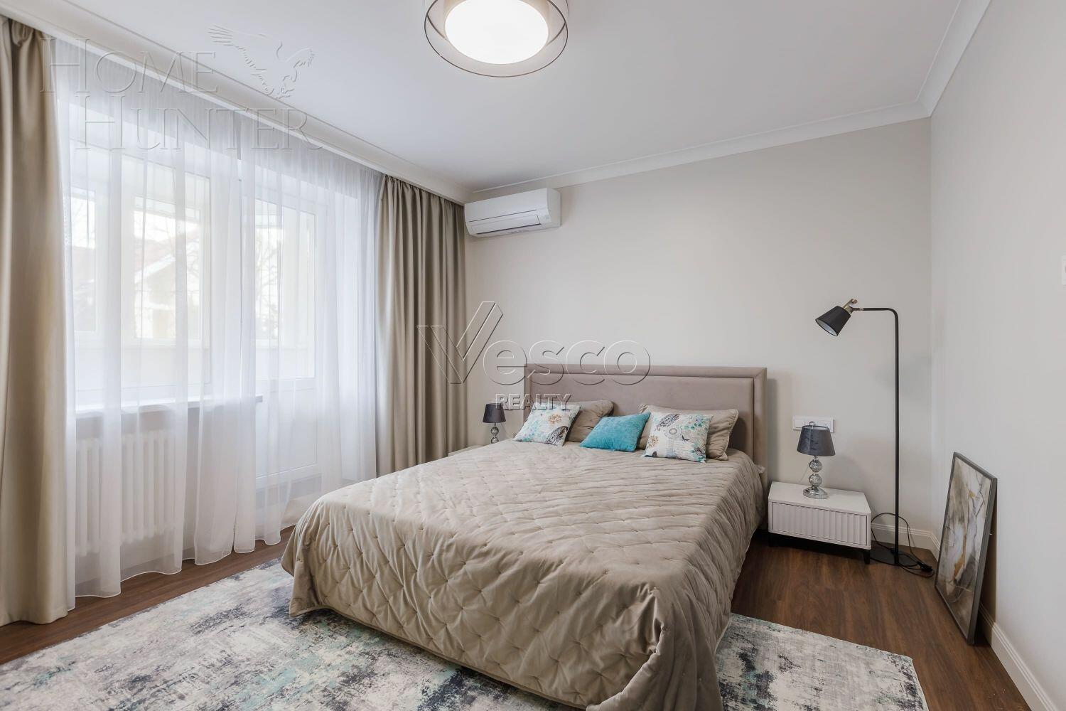 3-этажный коттедж 400 м² с отделкой