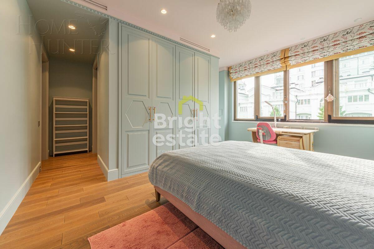 4-УРОВНЕВЫЙ ТАУНХАУС С ОТДЕЛКОЙ 500 М² НА 1 ЭТАЖЕ