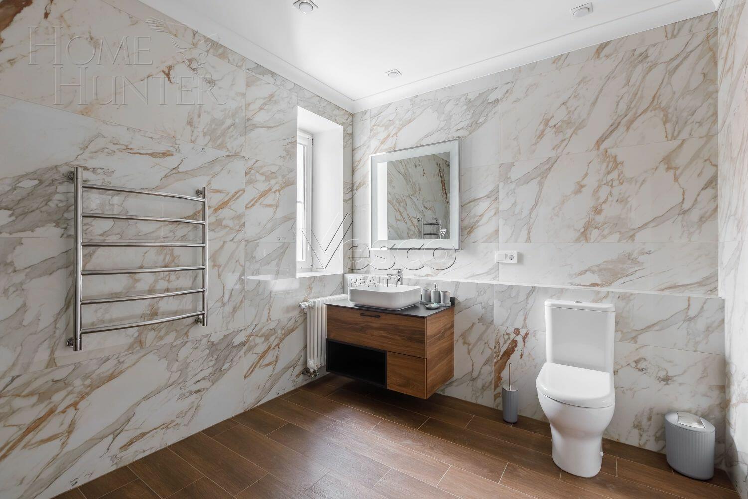 3-этажный коттедж 400 м² с отделкой