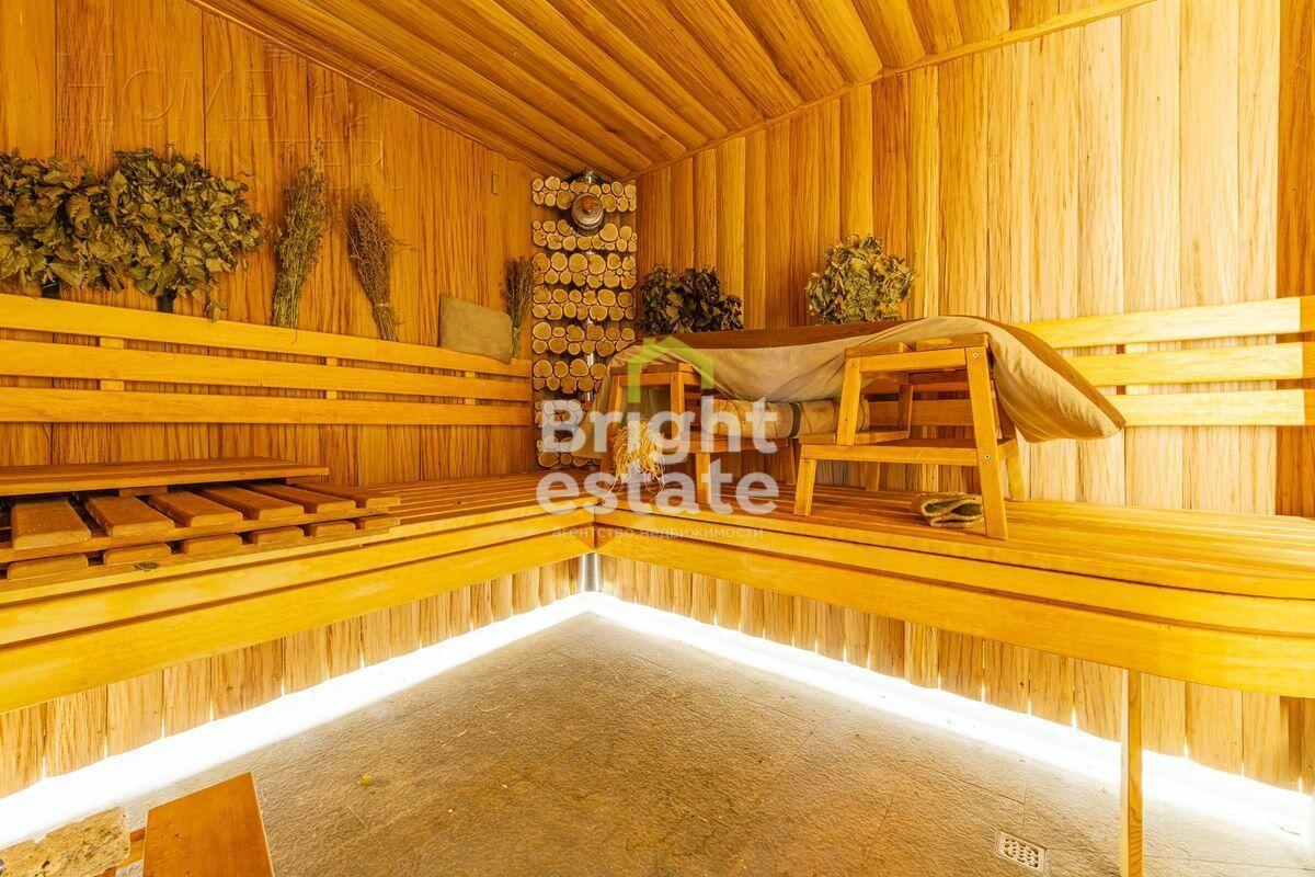 4-УРОВНЕВЫЙ ТАУНХАУС С ОТДЕЛКОЙ 500 М² НА 1 ЭТАЖЕ