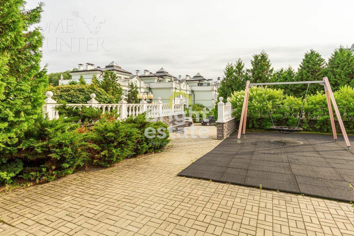 4-УРОВНЕВЫЙ ТАУНХАУС С ОТДЕЛКОЙ 500 М² НА 1 ЭТАЖЕ