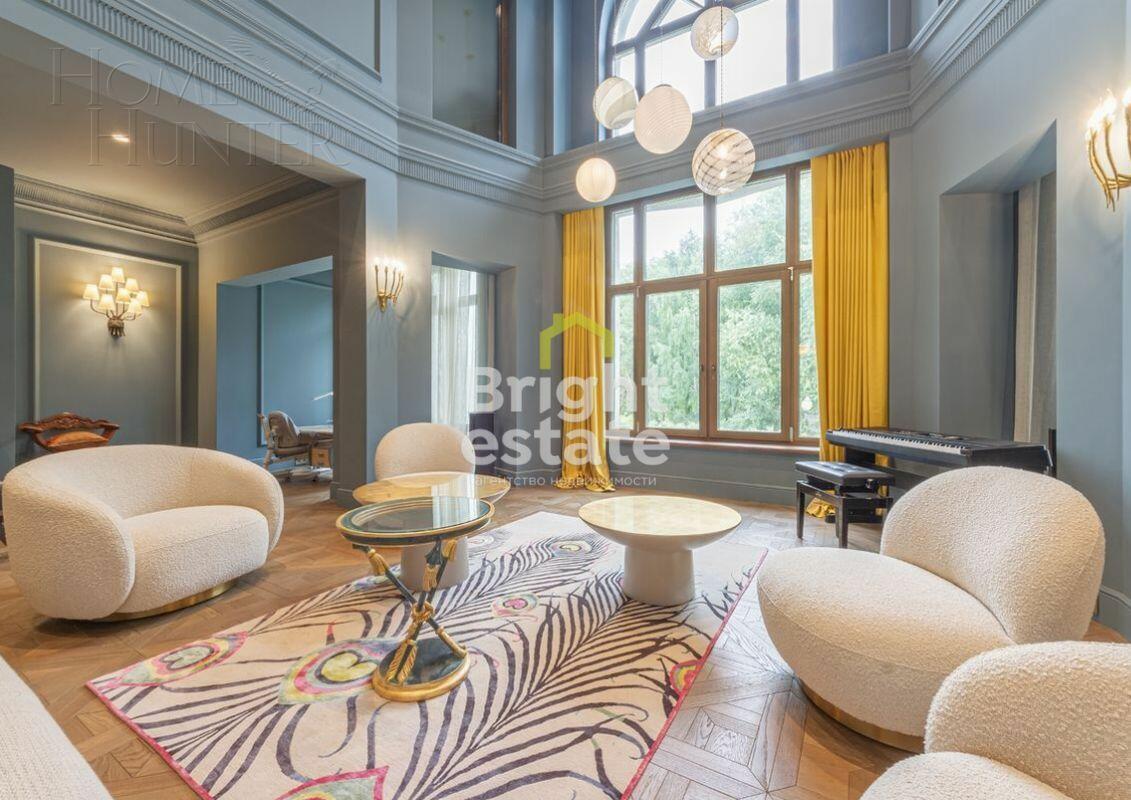 4-УРОВНЕВЫЙ ТАУНХАУС С ОТДЕЛКОЙ 500 М² НА 1 ЭТАЖЕ