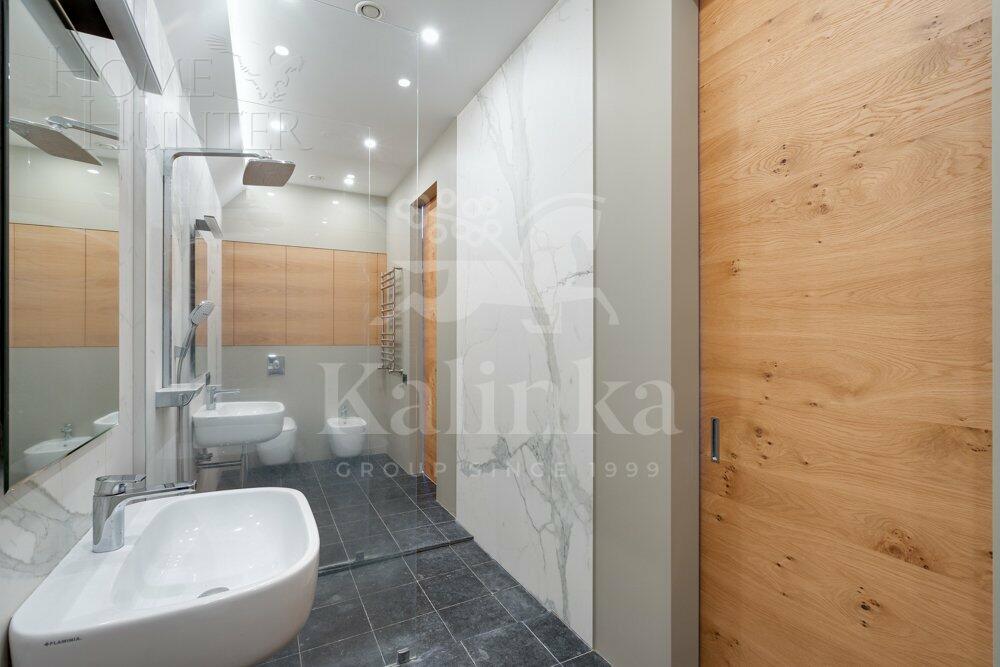 2-этажный коттедж 467 м² с отделкой