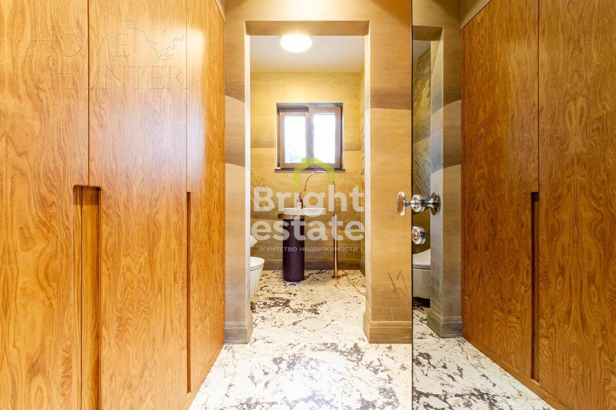 4-УРОВНЕВЫЙ ТАУНХАУС С ОТДЕЛКОЙ 500 М² НА 1 ЭТАЖЕ