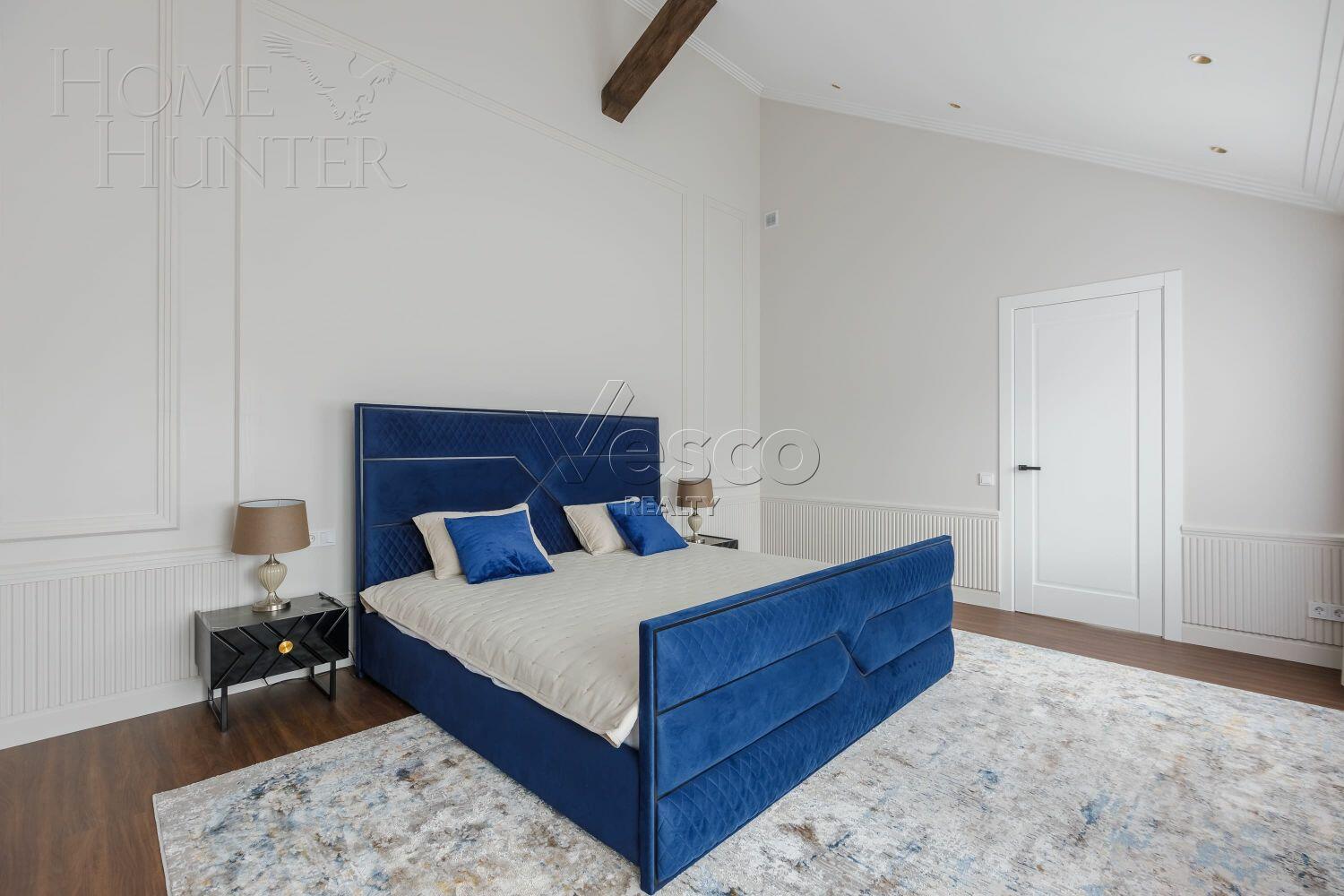 3-этажный коттедж 400 м² с отделкой