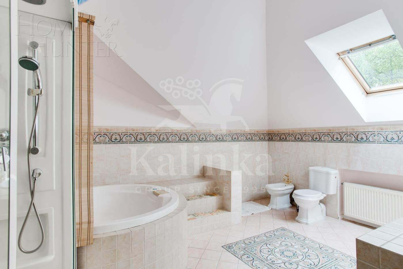 2-этажный коттедж 850 м² с отделкой