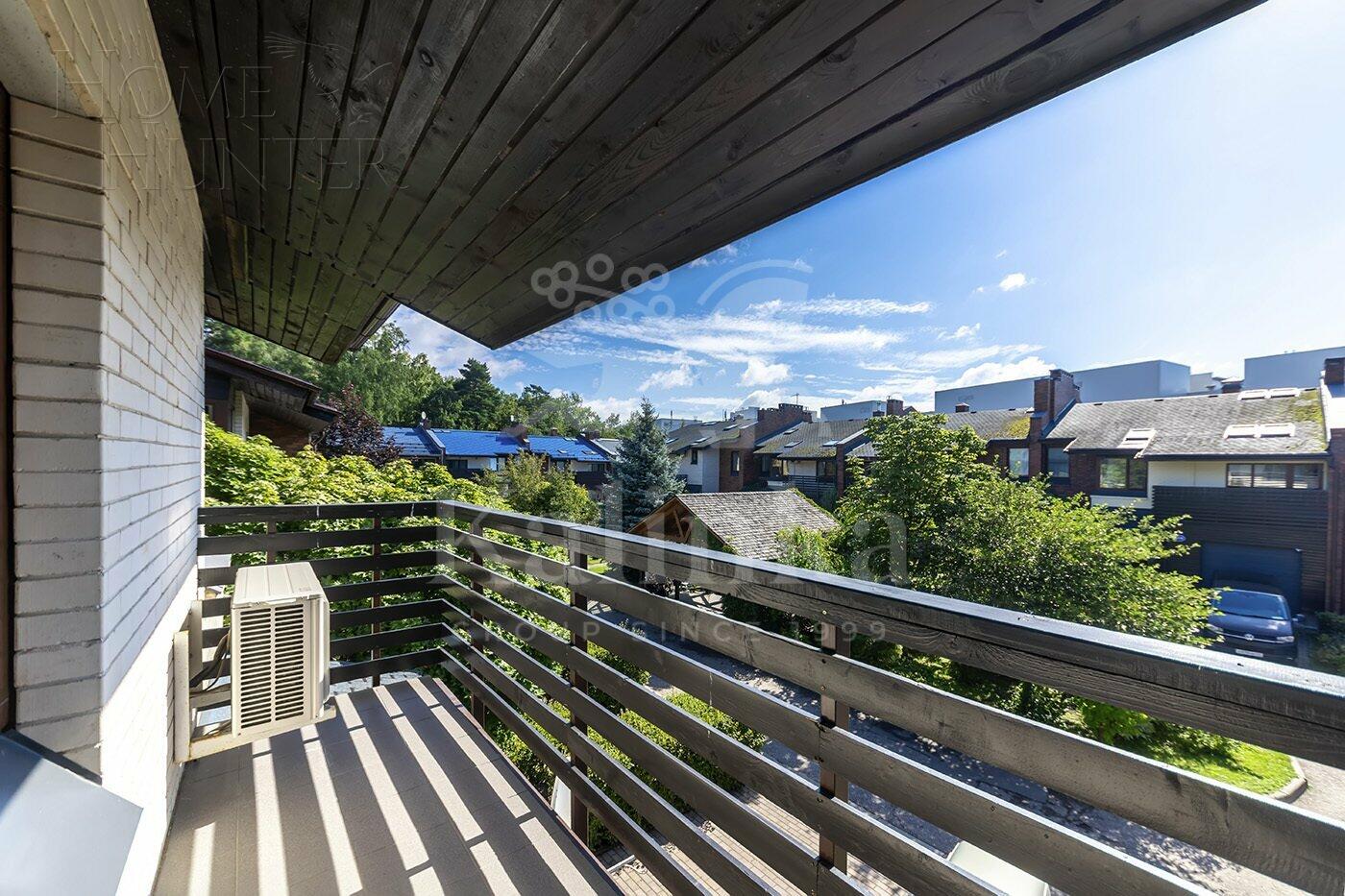 2-этажный таунхаус 220 м² с отделкой