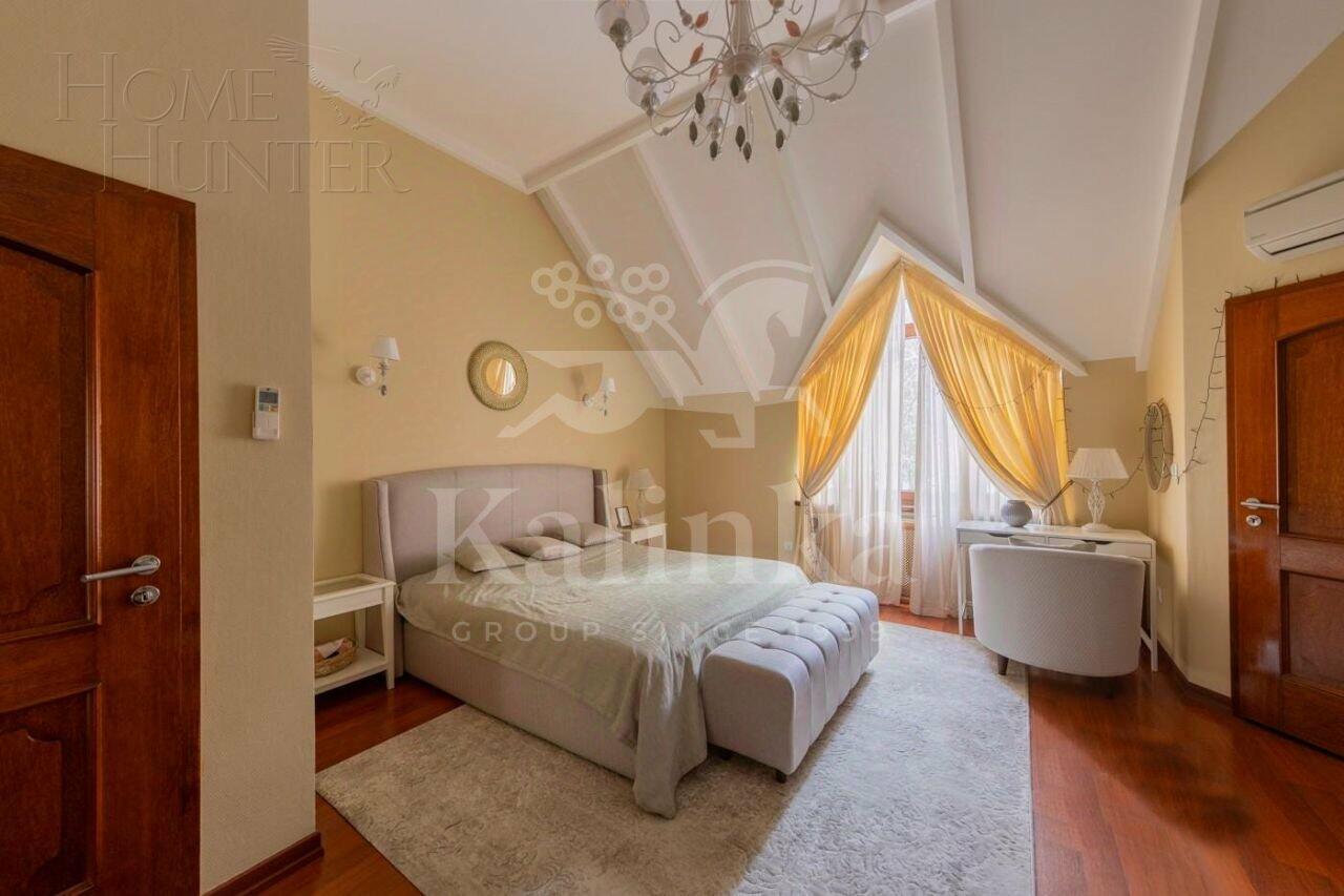 3-этажный коттедж 637 м² с отделкой
