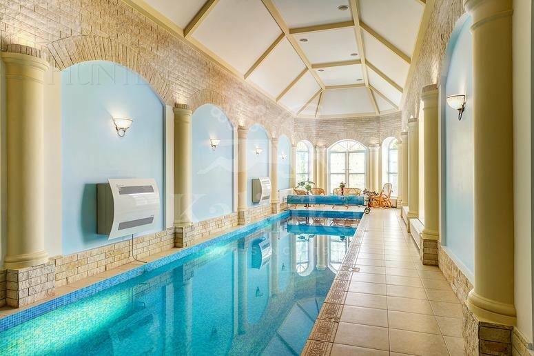 3-этажный коттедж 935 м² с отделкой