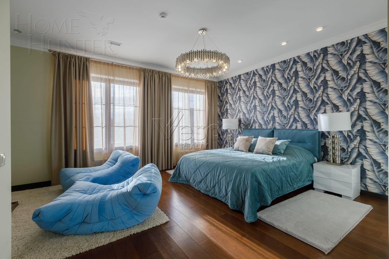 2-этажный коттедж 350 м² с отделкой