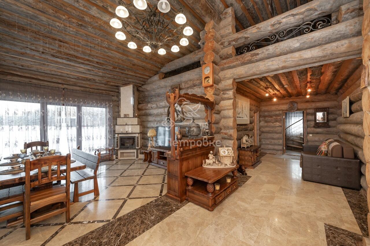 3-этажный коттедж 4 590 м² с отделкой