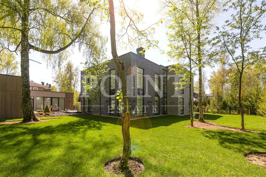 2-этажный коттедж 700 м² с отделкой