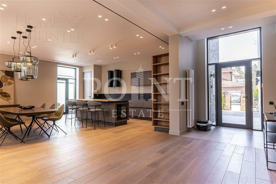 2-этажный коттедж 700 м² с отделкой