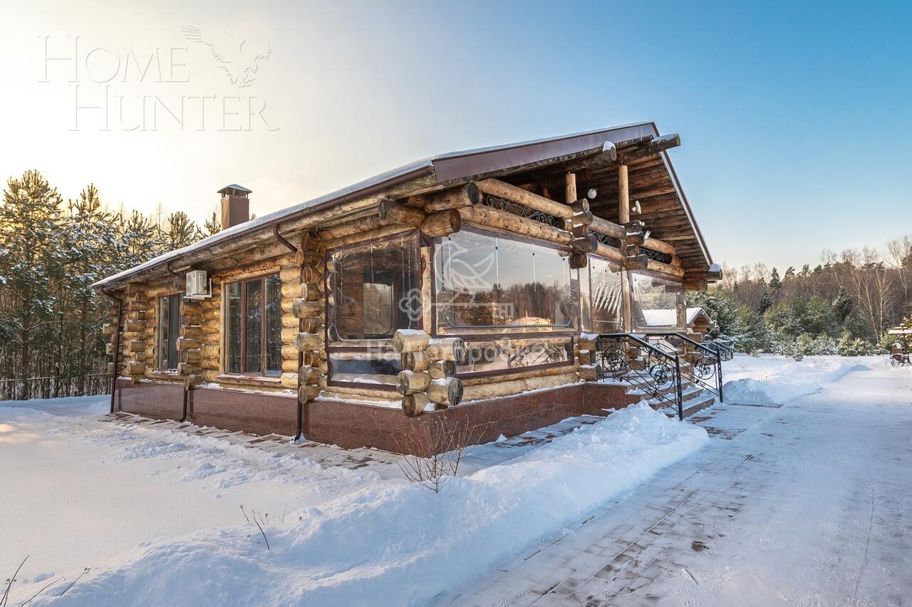 3-этажный коттедж 4 590 м² с отделкой