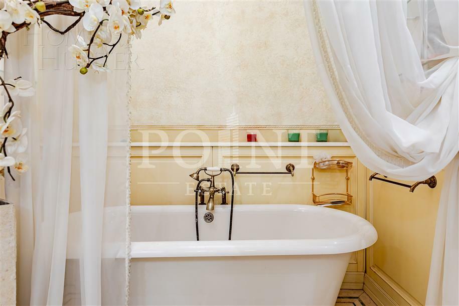 5-КОМН. КВАРТИРА С ОТДЕЛКОЙ 252.5 М² НА 3 ЭТАЖЕ