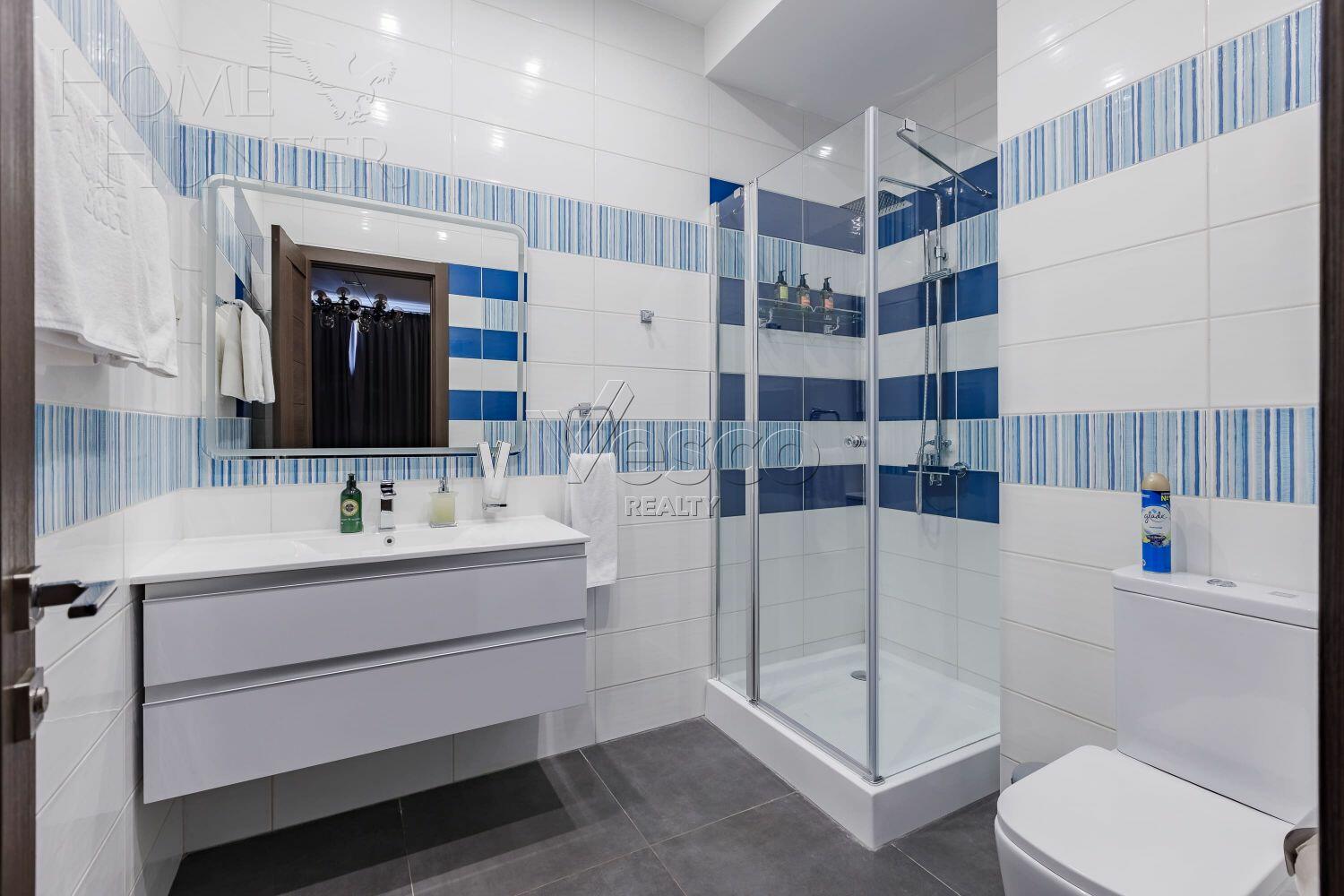 2-этажный коттедж 350 м² с отделкой