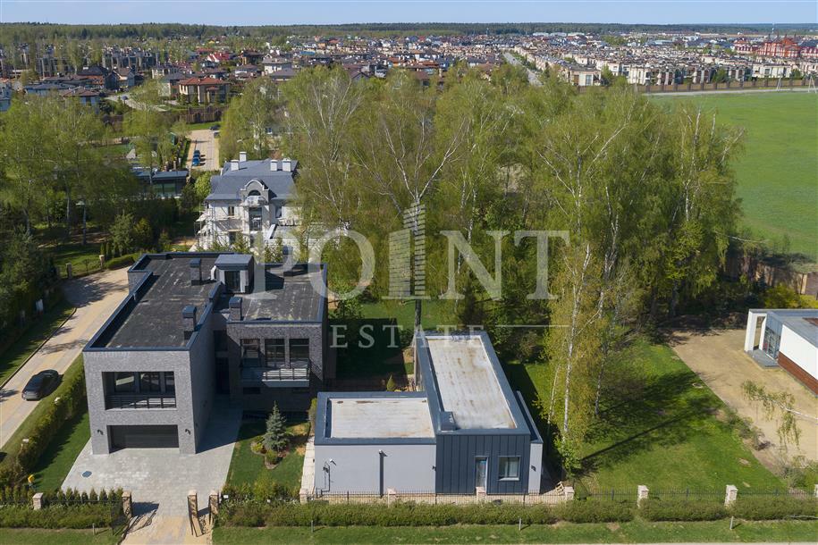 2-этажный коттедж 700 м² с отделкой