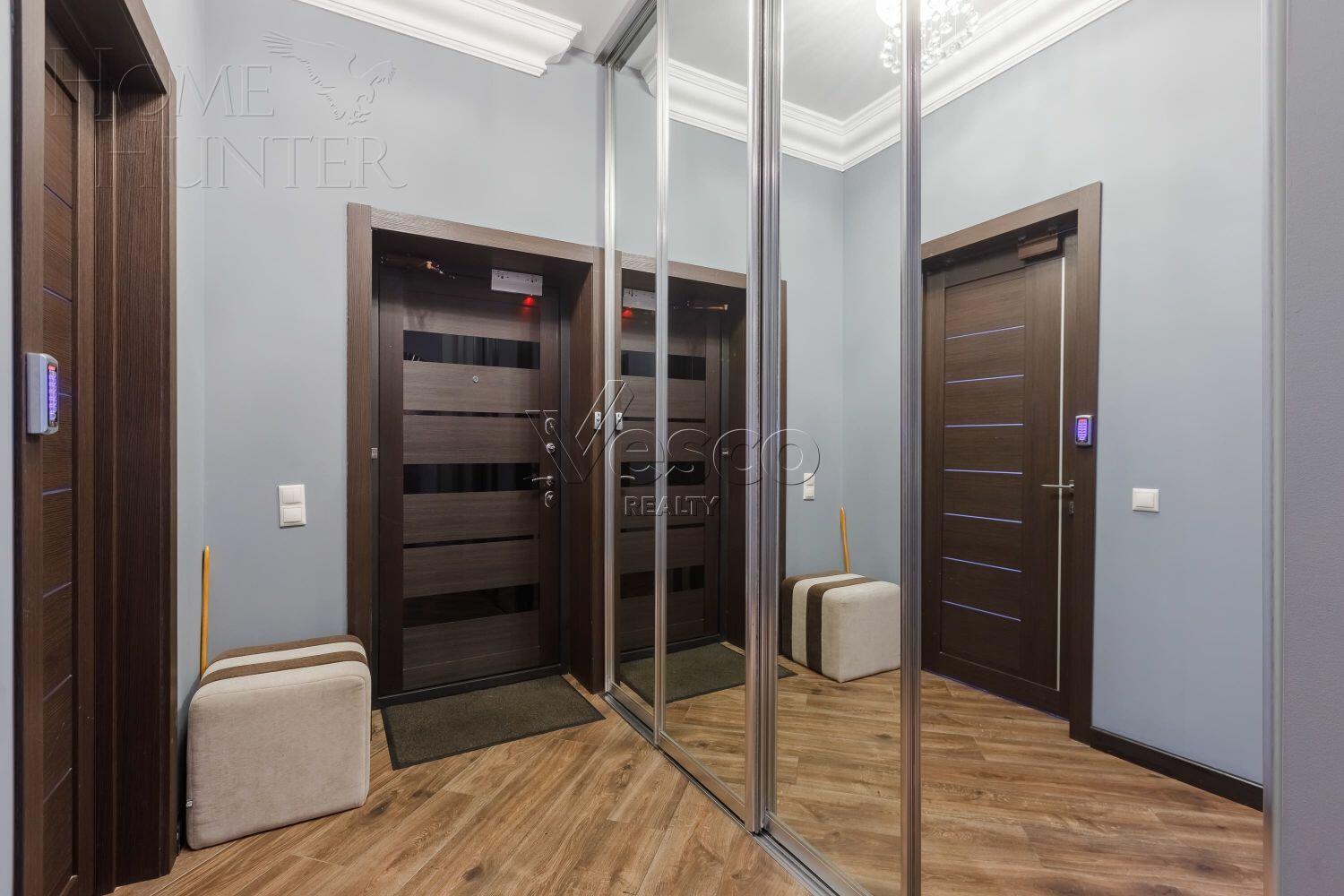 2-этажный коттедж 350 м² с отделкой