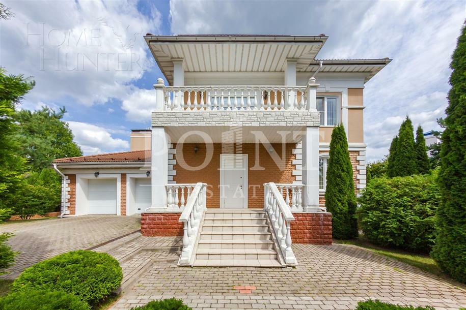 2-этажный коттедж 400 м² с отделкой