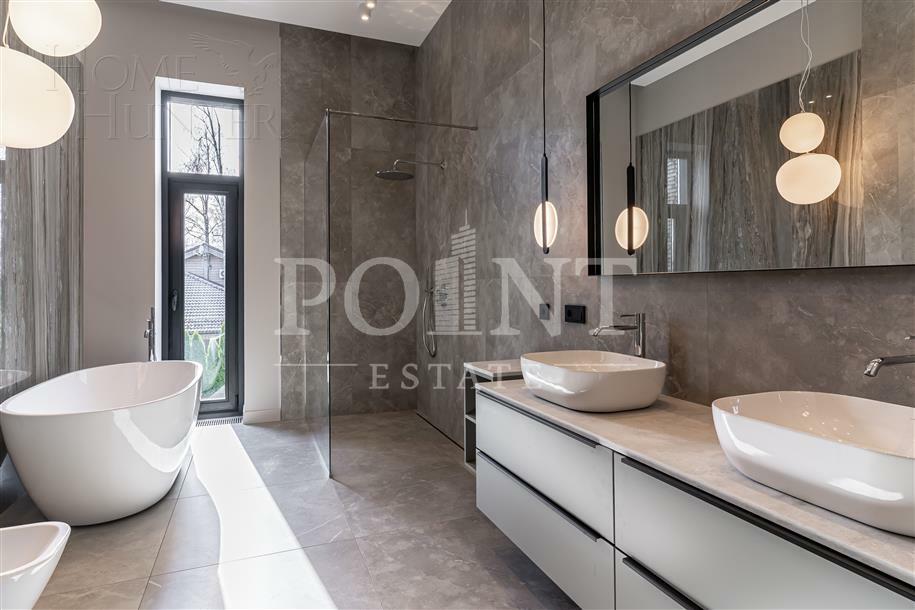 2-этажный коттедж 700 м² с отделкой