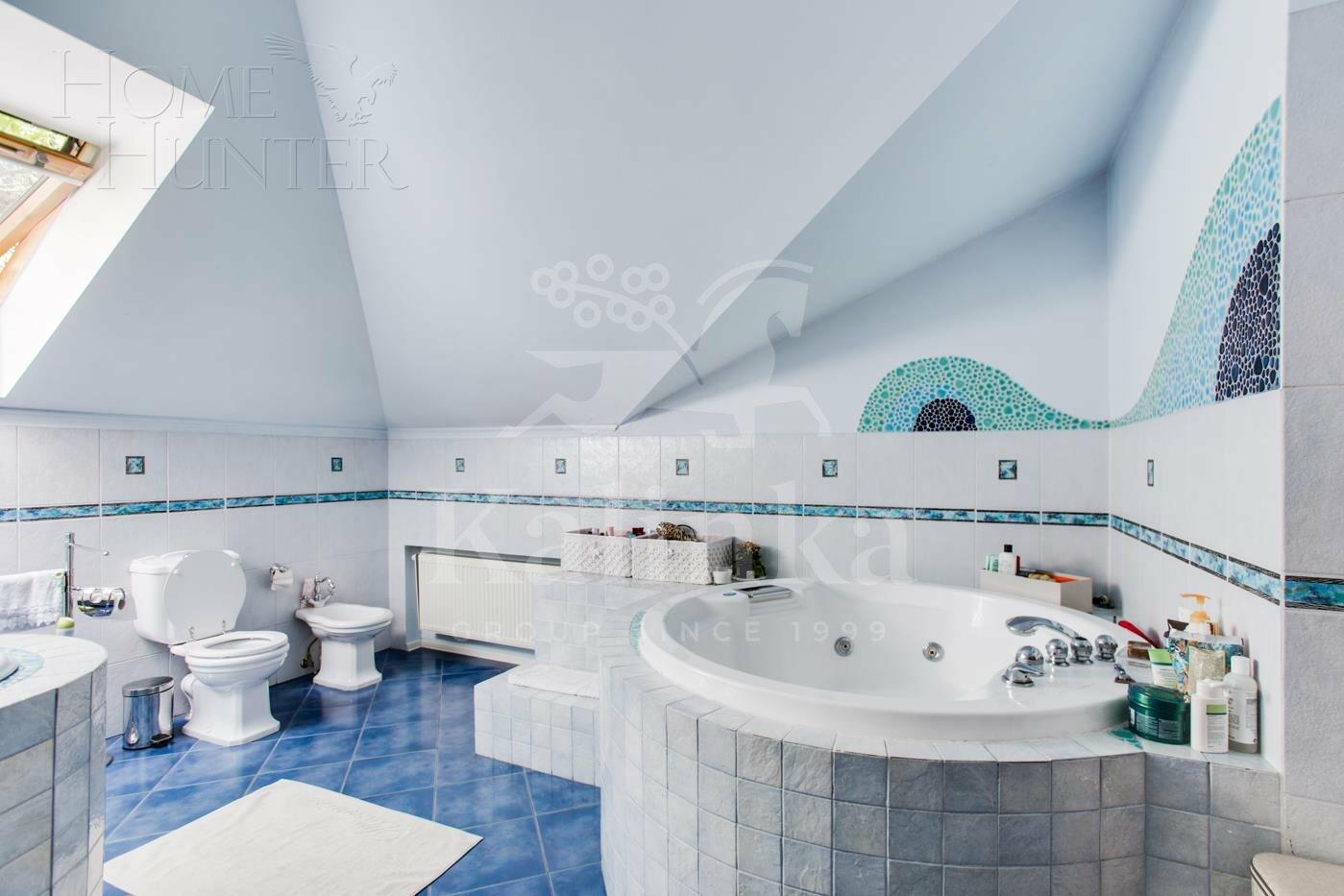 2-этажный коттедж 850 м² с отделкой