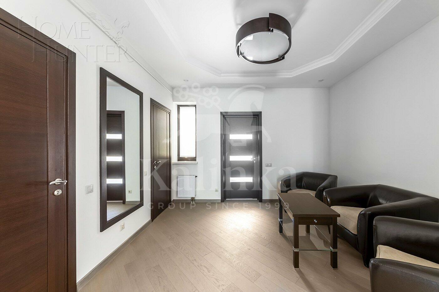 2-этажный таунхаус 220 м² с отделкой