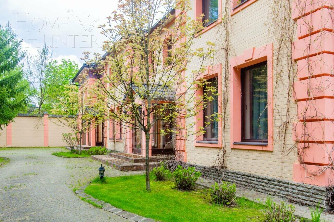 2-этажный коттедж 726 м² с отделкой