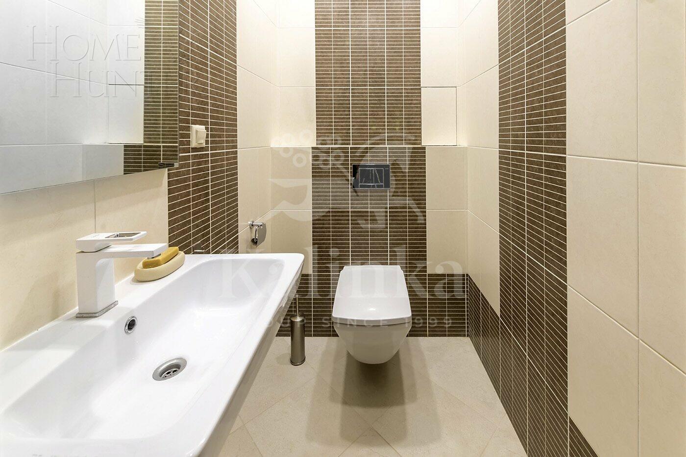 2-этажный таунхаус 220 м² с отделкой