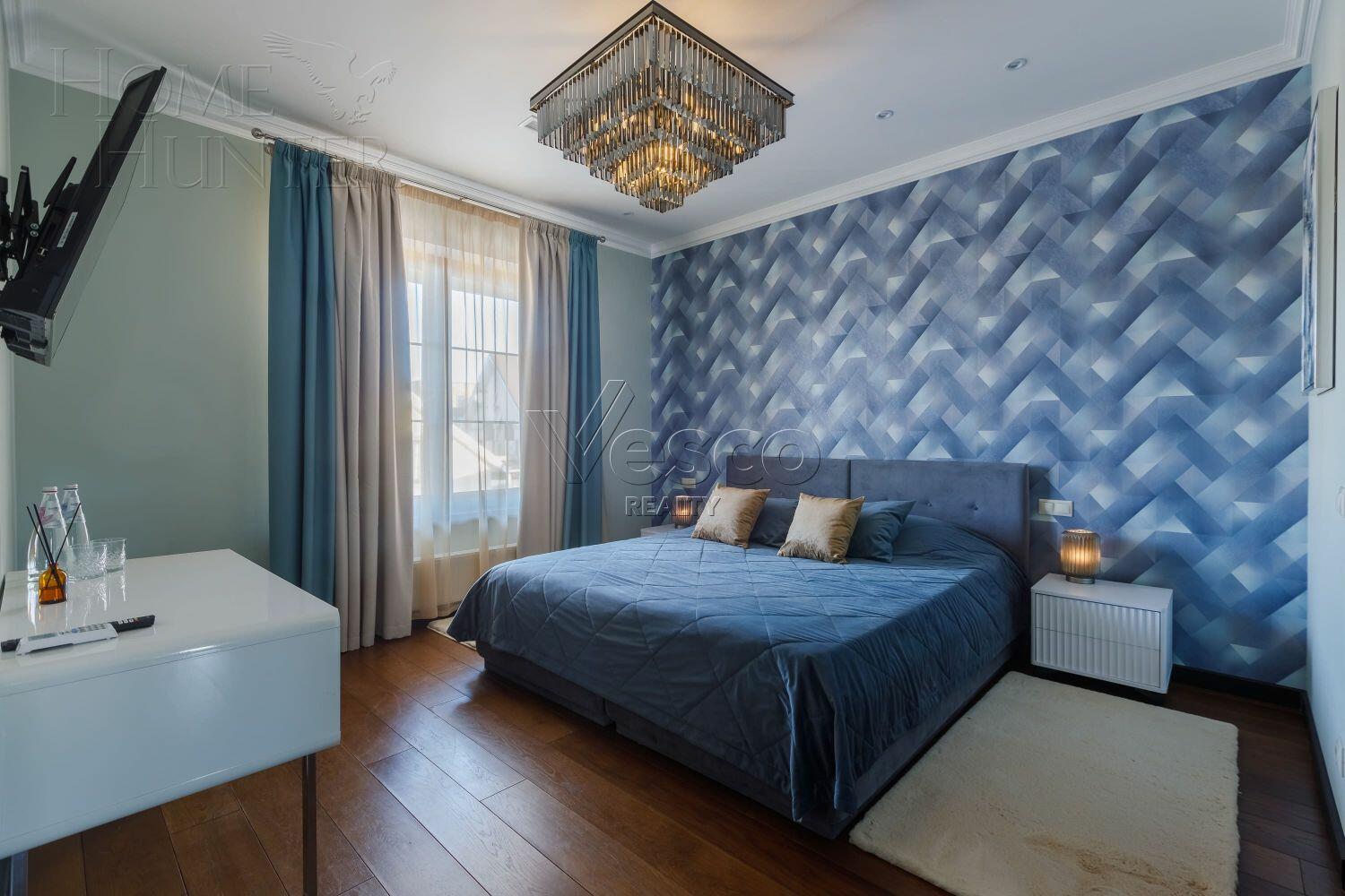 2-этажный коттедж 350 м² с отделкой