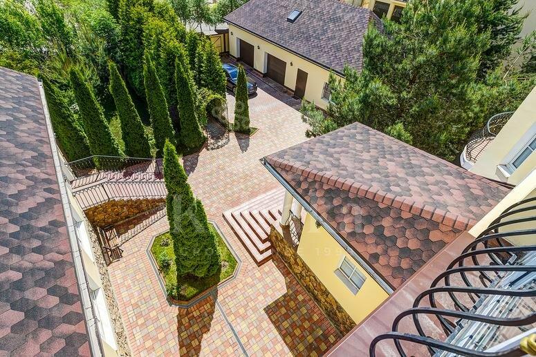 3-этажный коттедж 935 м² с отделкой