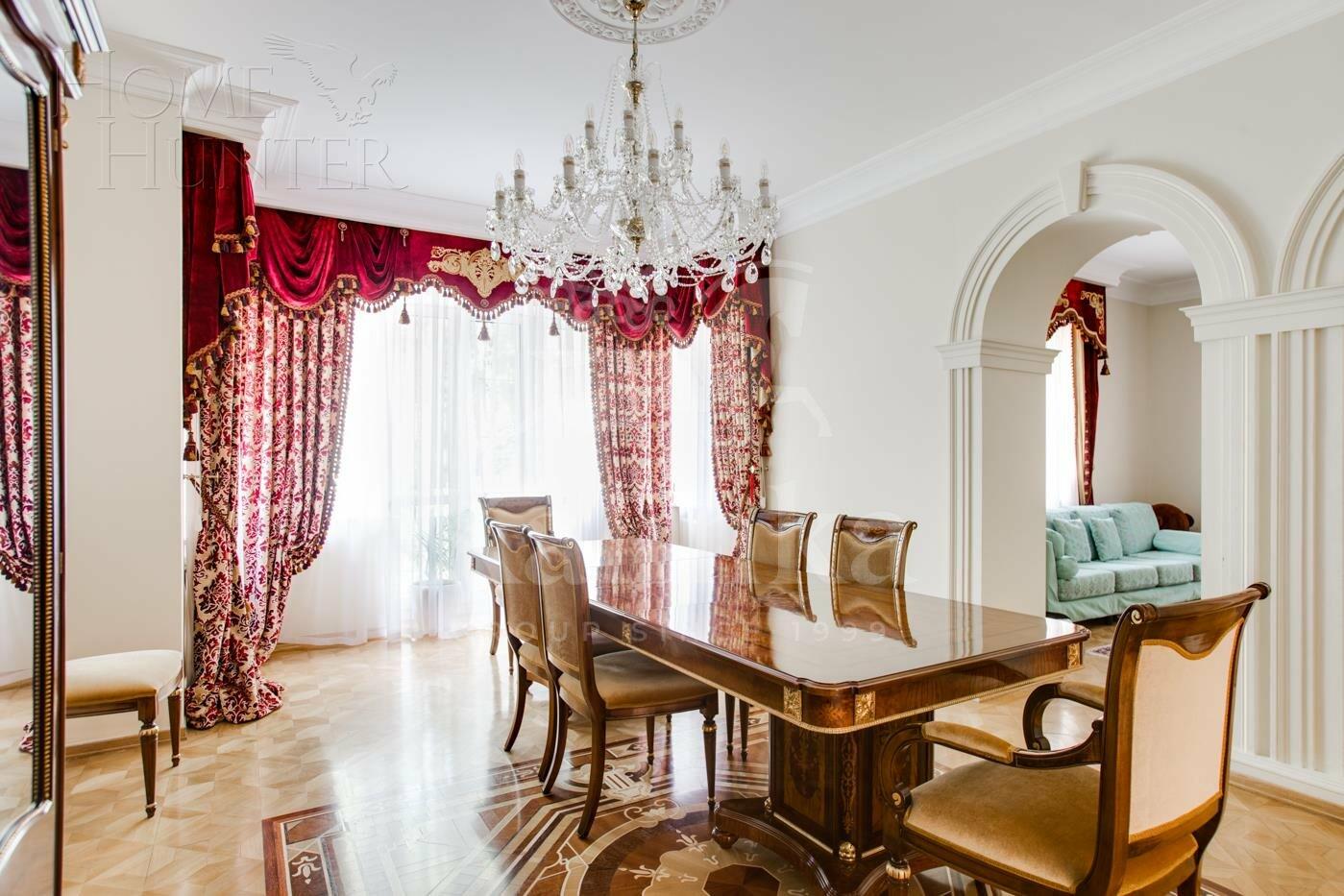 2-этажный коттедж 850 м² с отделкой