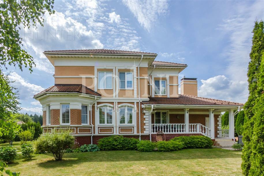 2-этажный коттедж 400 м² с отделкой