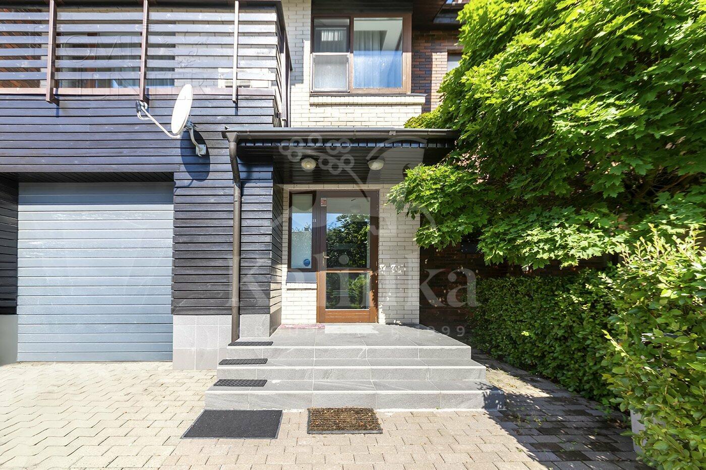 2-этажный таунхаус 220 м² с отделкой