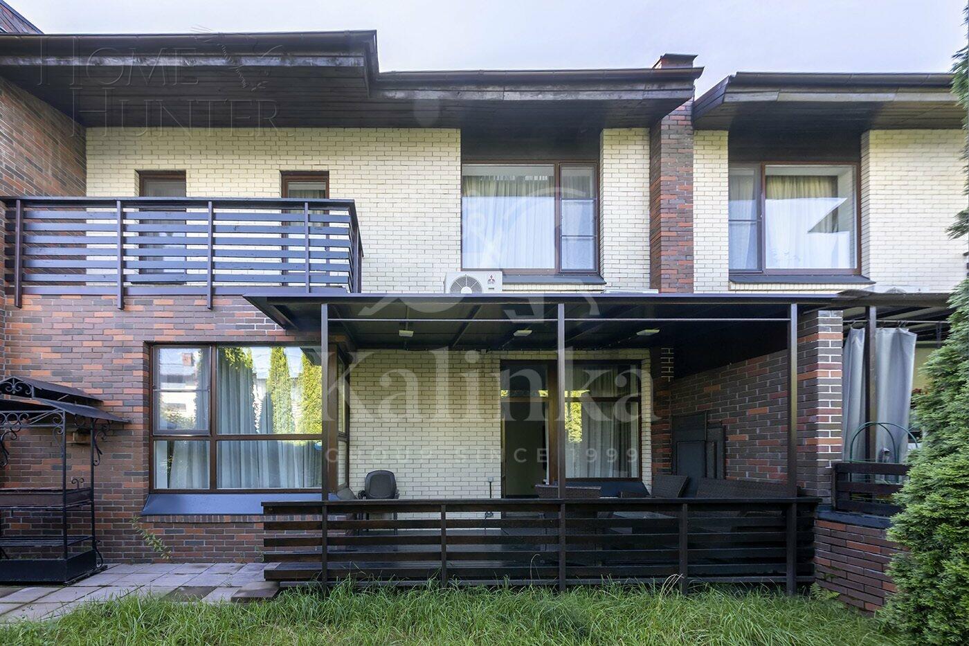 2-этажный таунхаус 220 м² с отделкой