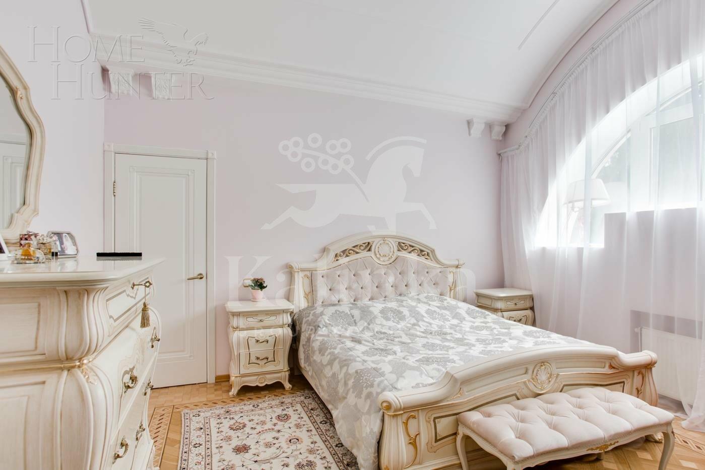 2-этажный коттедж 850 м² с отделкой