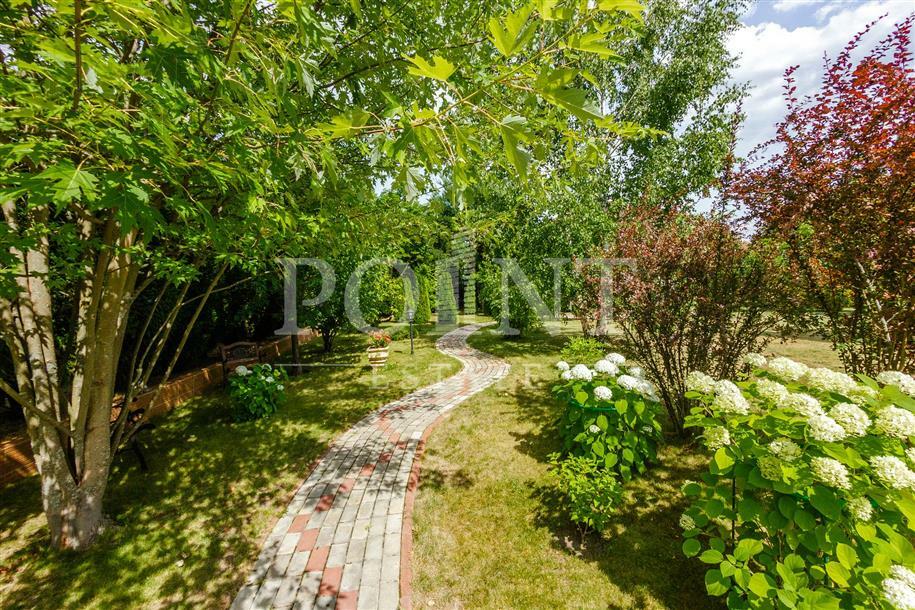 2-этажный коттедж 400 м² с отделкой