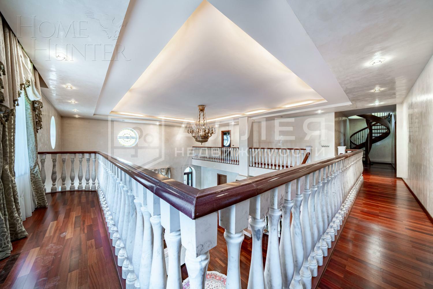 3-этажный коттедж 880 м² с отделкой