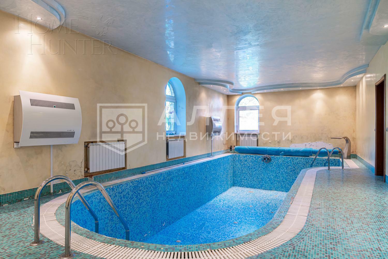 3-этажный коттедж 880 м² с отделкой