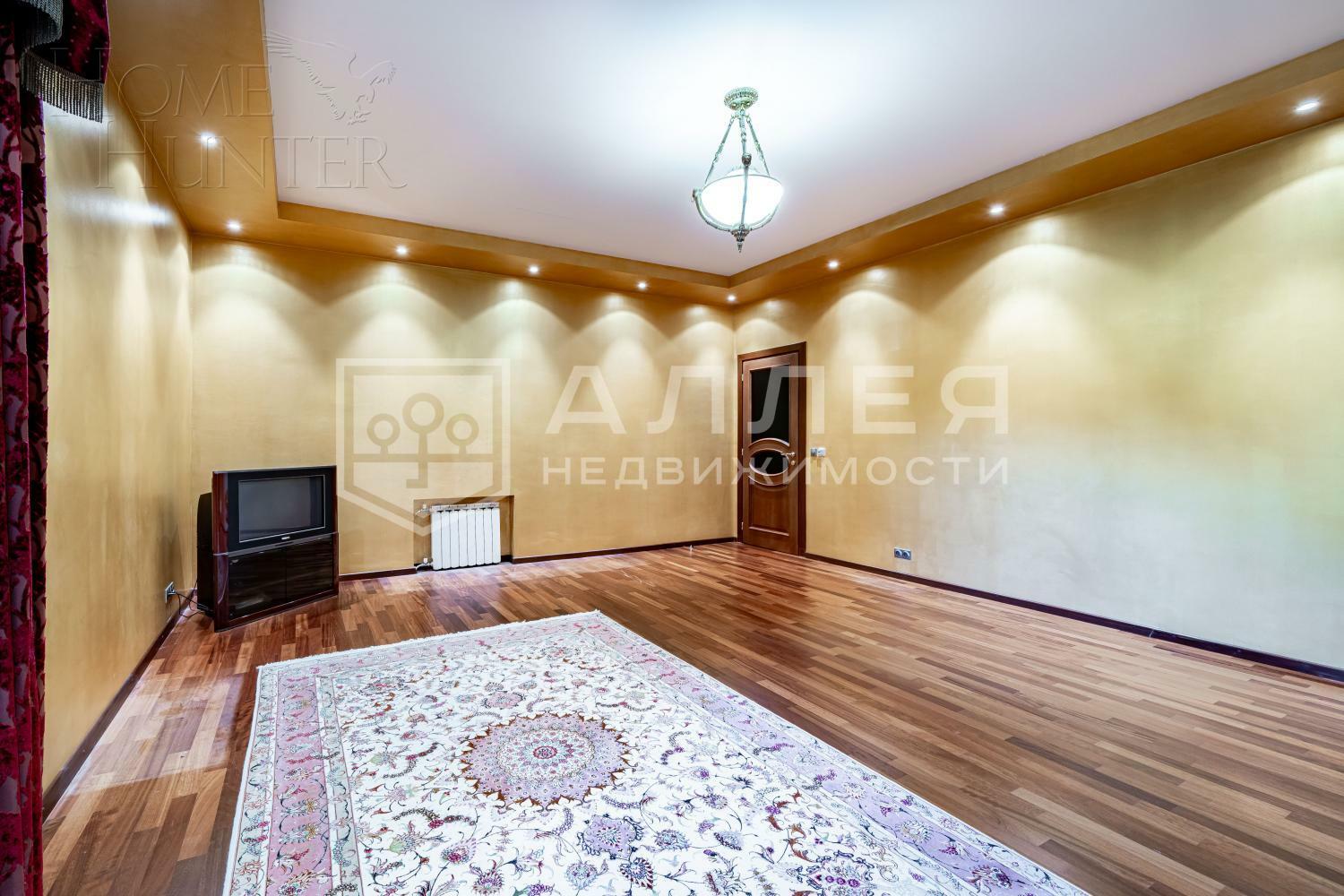 3-этажный коттедж 880 м² с отделкой