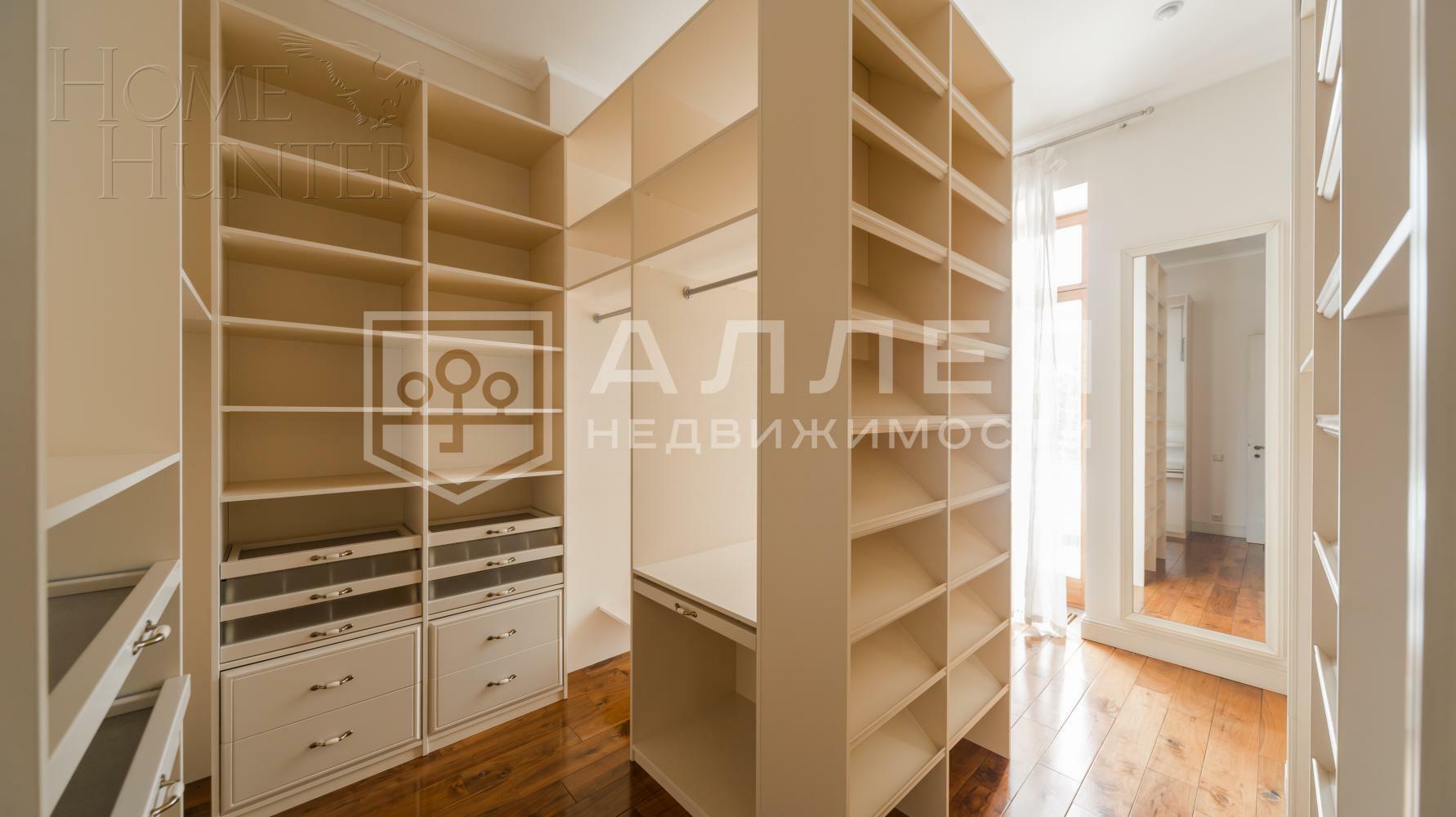 2-этажный коттедж 959 м² с отделкой