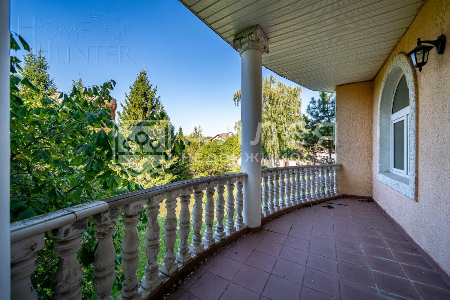 3-этажный коттедж 880 м² с отделкой