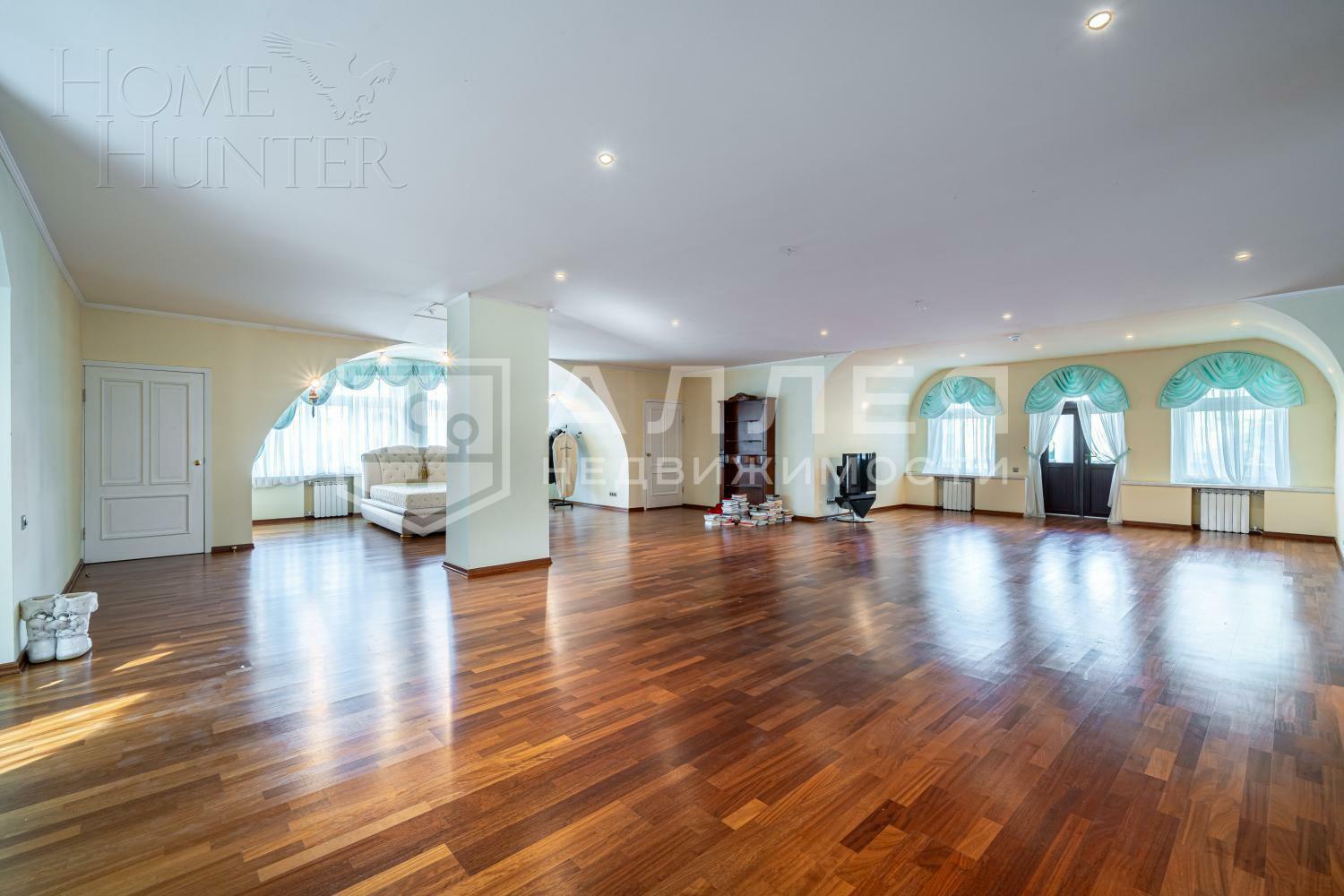 3-этажный коттедж 880 м² с отделкой