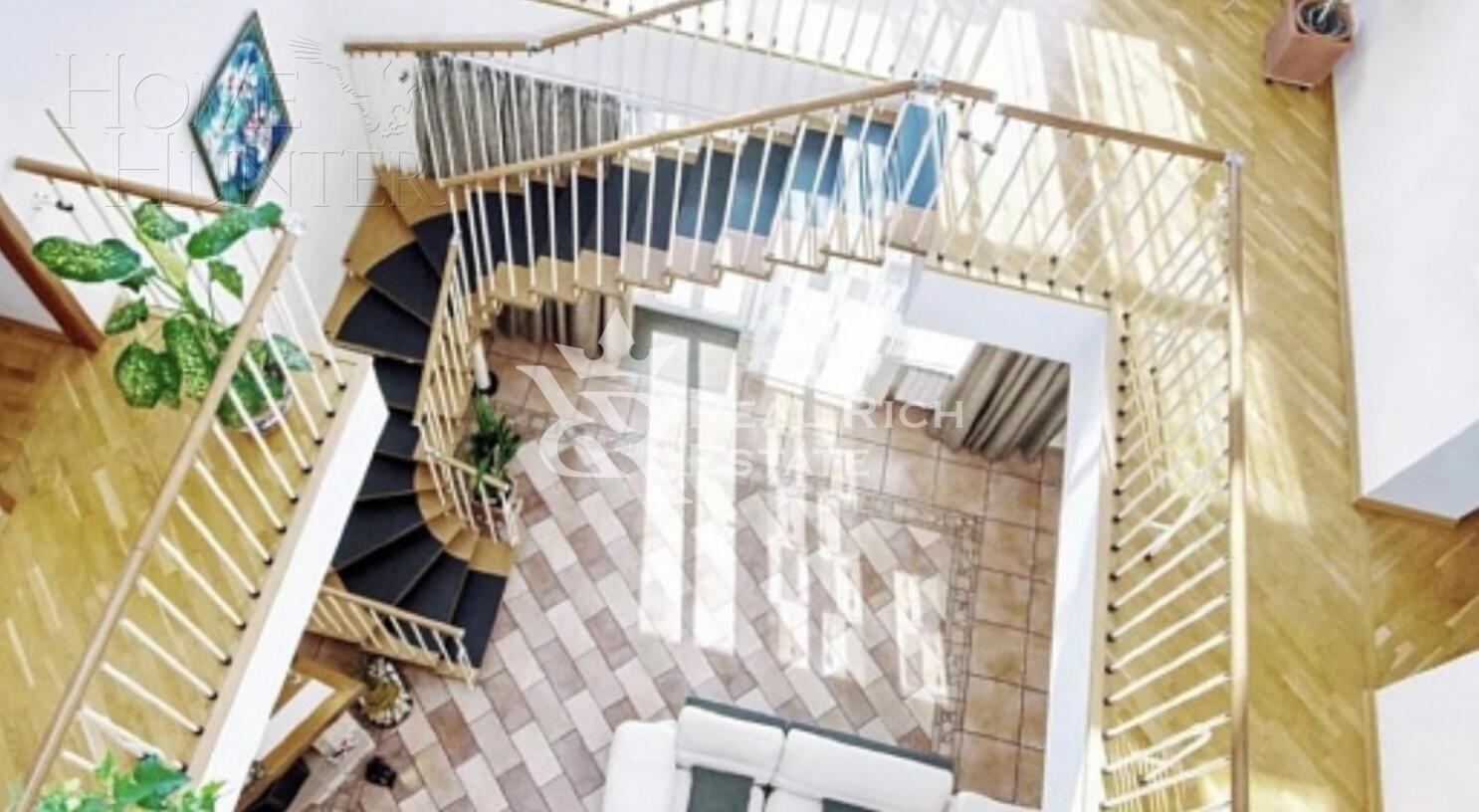 2-этажный коттедж 322 м² с отделкой