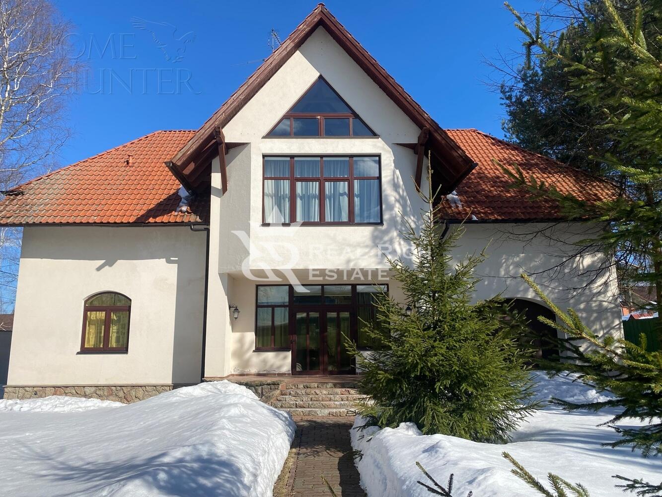 2-этажный коттедж 322 м² с отделкой